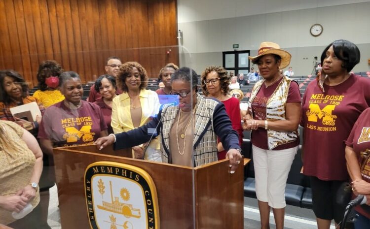  Jamita Swearengen gives special recognition to the Melrose High School Golden Wildcats class of 1972!
